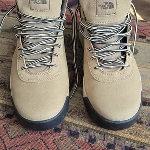 The North Face Men's Beige and Black Boots